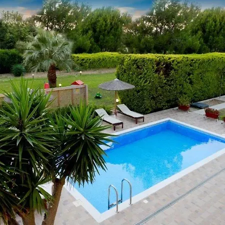 The Three Pines Tatil Evi Ialysos (Rhodes)